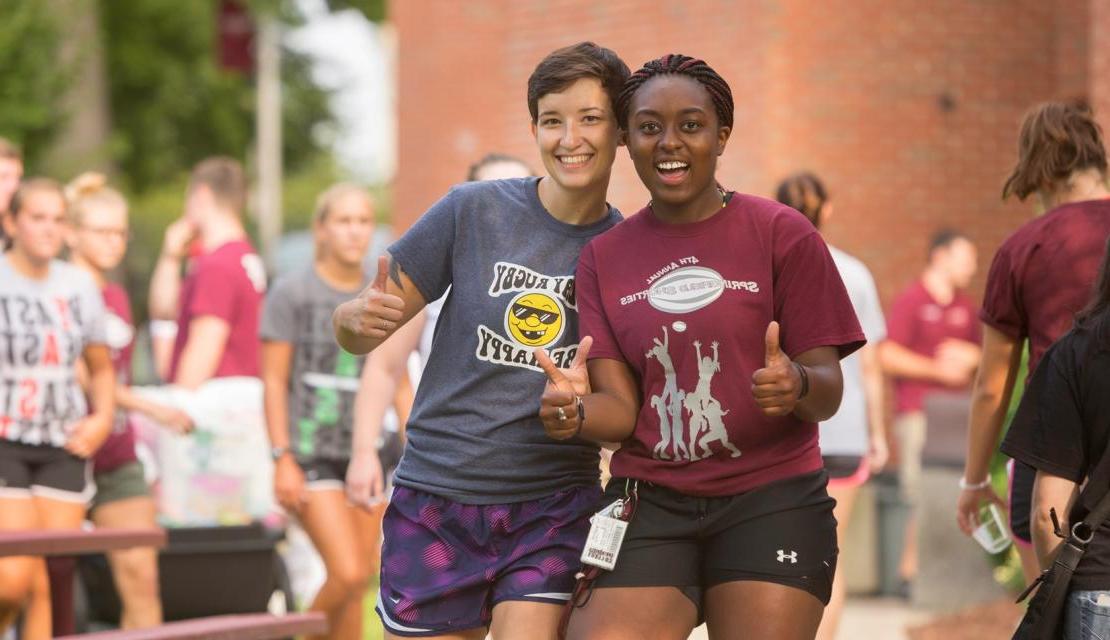 Two students during New Student Orientation