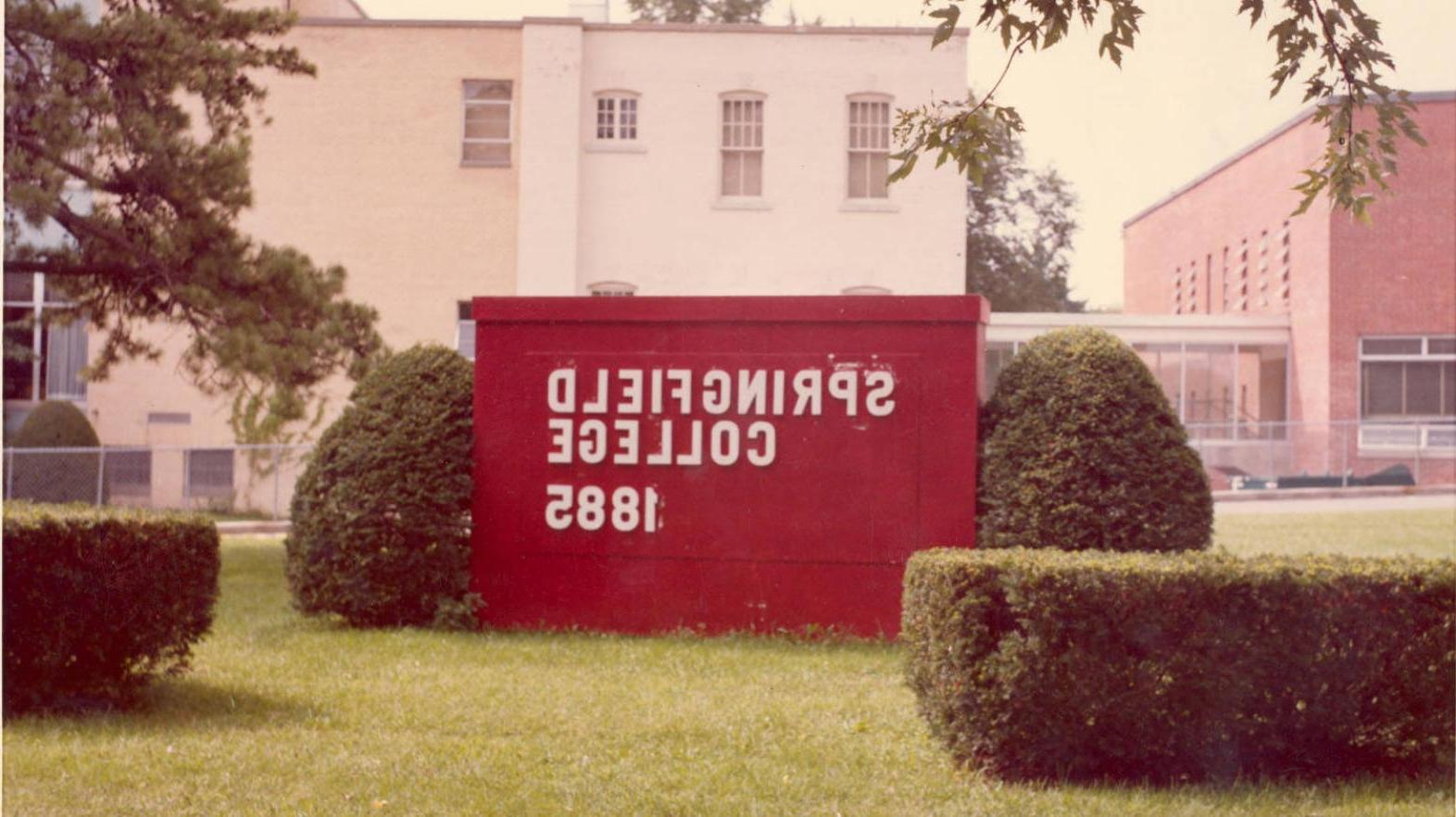 Springfield College Sign