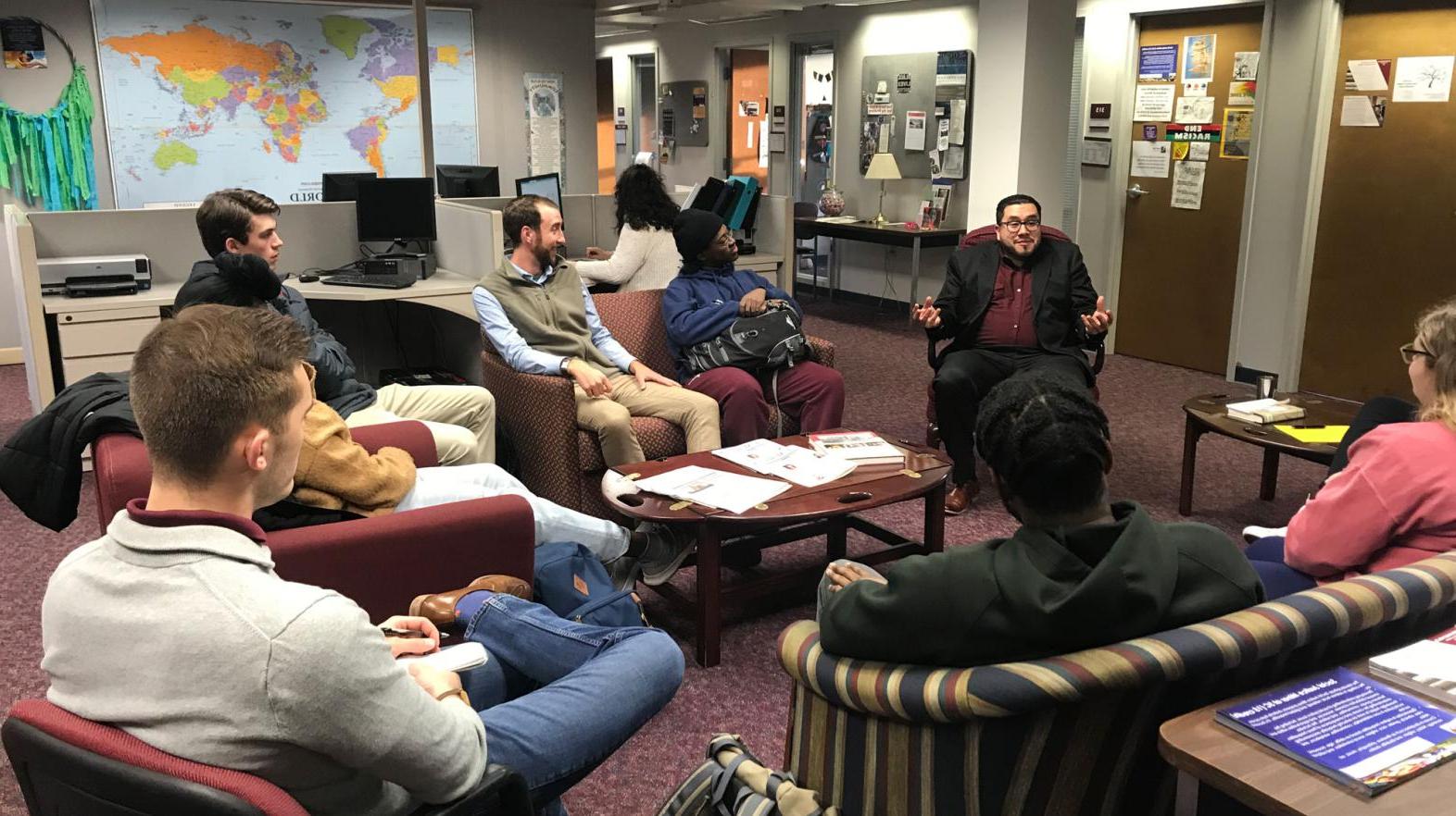 Students interact with José Jorge Mendoza from the University of Massachusetts Lowell